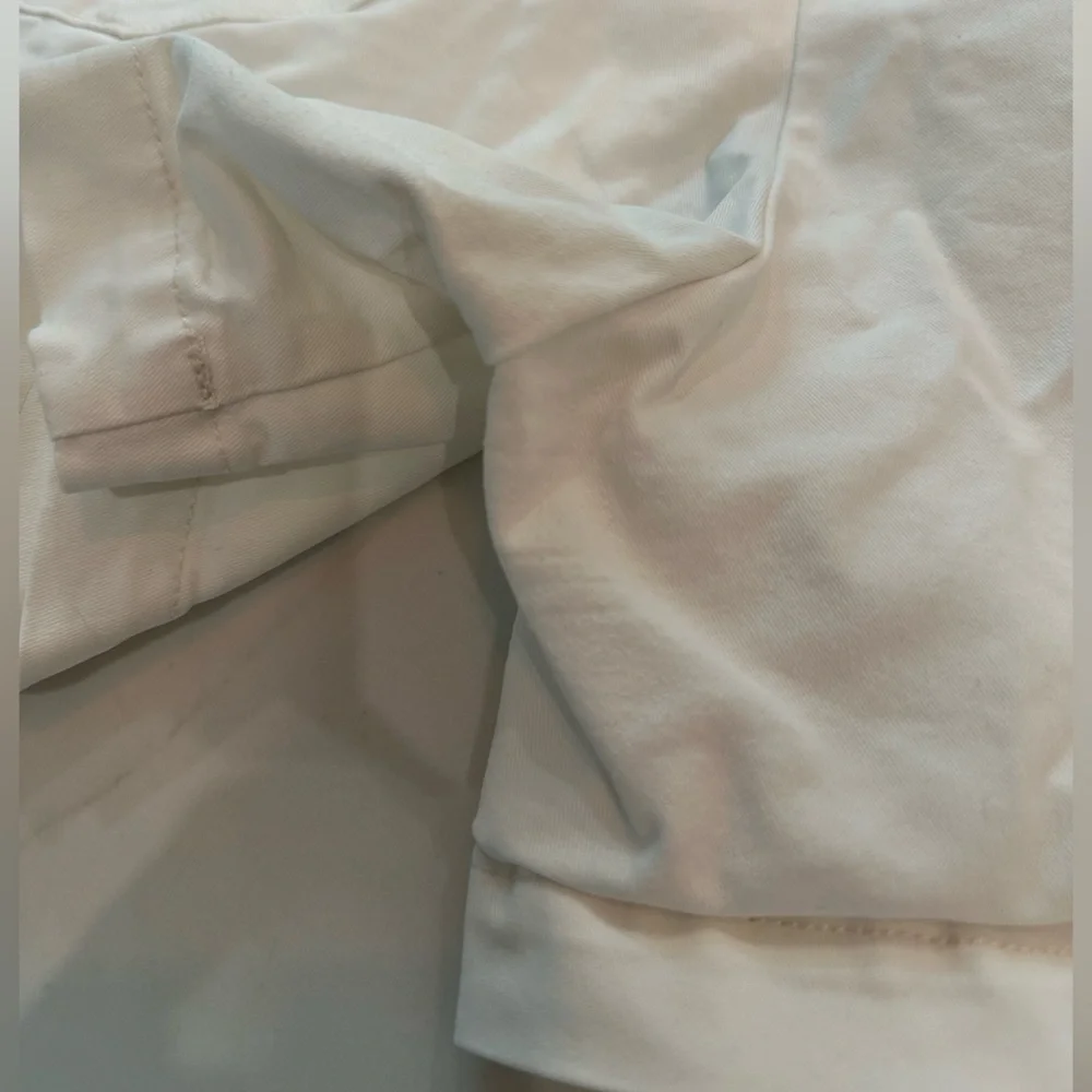 Banana Republic White Cargo Shorts